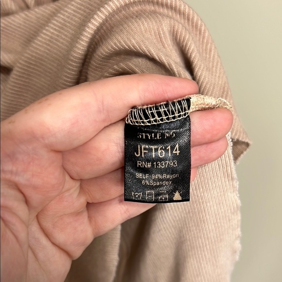 Pol Tank Top Women’s Medium Faded Wash Rayon Blend - Picture 6 of 7